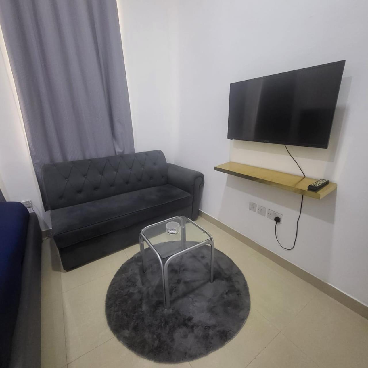 Vashi Full Studio Apartment